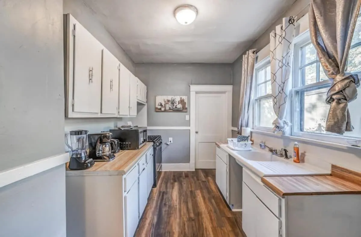 Holiday home 10 Min To U Of Memphis-Rozelle Retreat Both Units Villa United States
